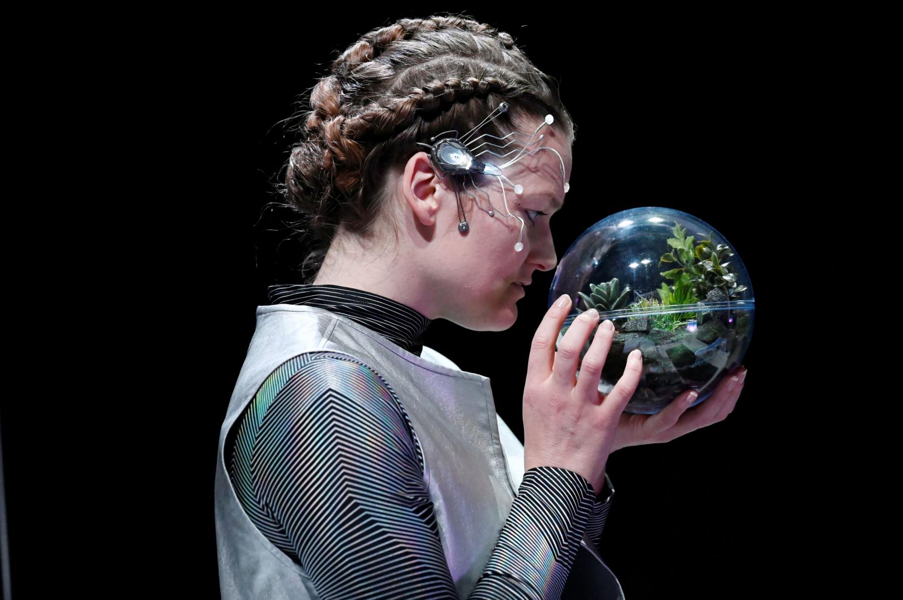 Victory im Sonnengruß